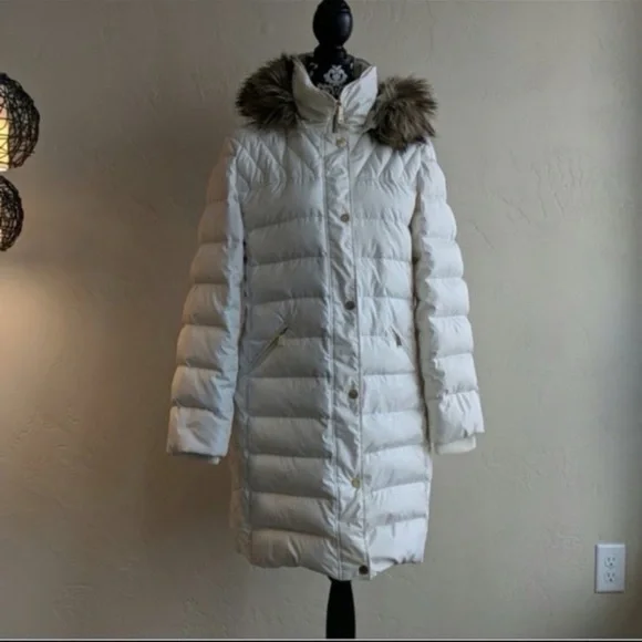 Gorgeous Michael Kors Jacket.
Size L - Picture 1 of 5